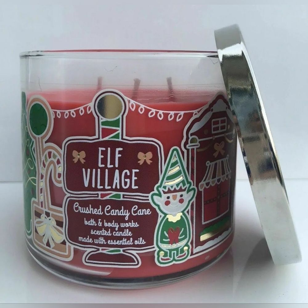 BATH & BODY WORKS ELF VILLAGE CRUSHED CANDY CANE 3-WICK CANDLE